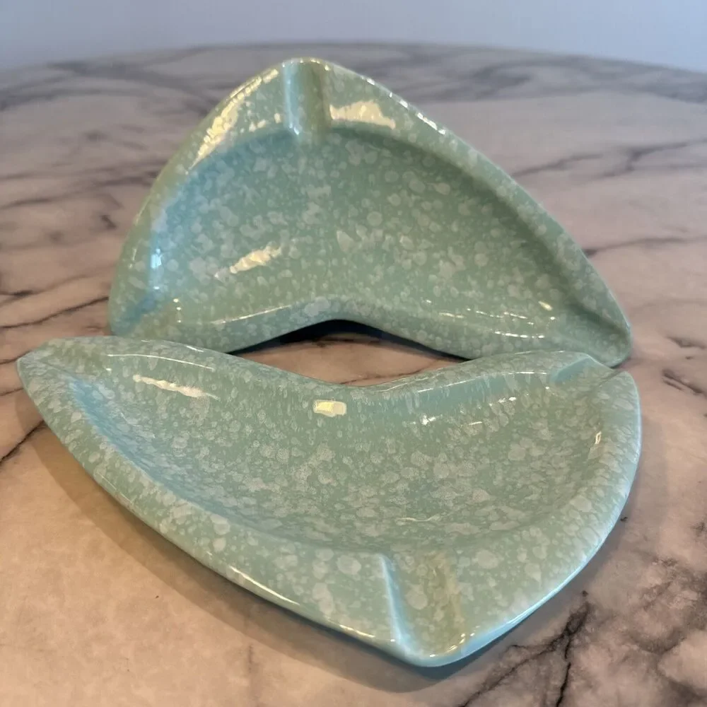 2‎ Vintage 1950's Shawnee Pottery Ashtray Stardust Turquoise Handmade Art Deco